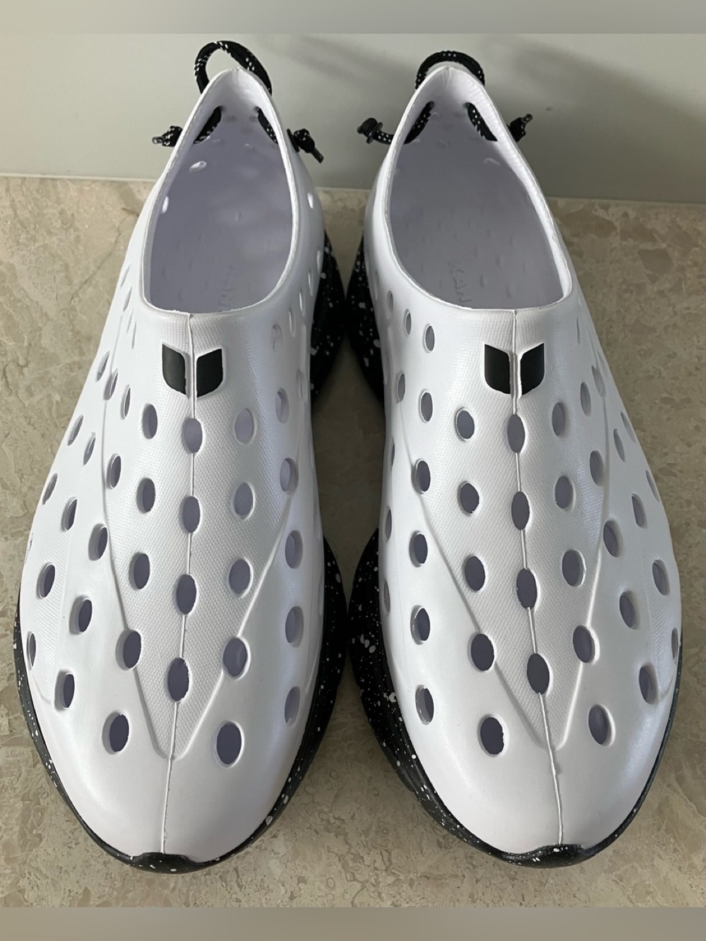 KANE REVIVE UNISEX SPECKLED SHOES